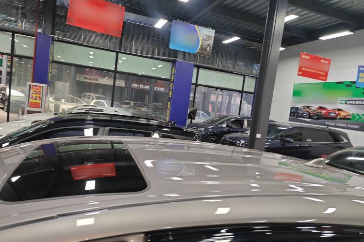 Used Toyota RAV4 2019 2.0L CVT Two-Wheel Drive Fashion X Limited Edition China VI Standard
