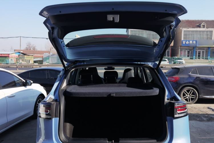 Used Volkswagen Tharu 2025 NewRui 300TSI Prestige Edition
