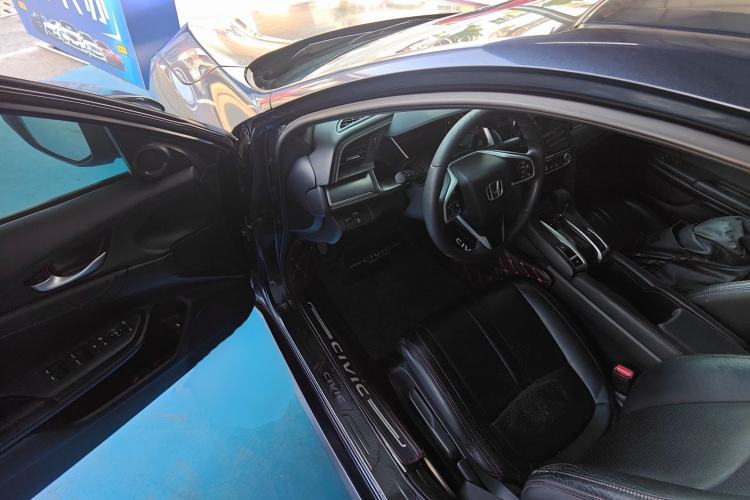 Used Honda Civic 2016 220TURBO CVT Luxury Edition