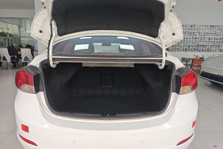 Used Hyundai Elantra 2015 1.6L Automatic Leading Model