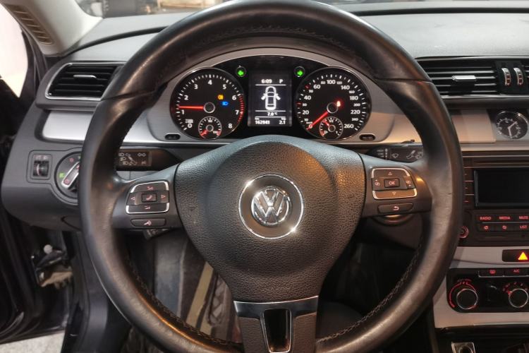 Used Volkswagen Magotan 2016 1.8TSI Smart Comfort Model
