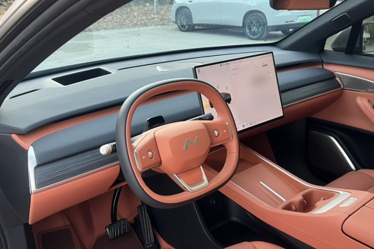 Used ONVO L60 2024 60 kWh Rear-Drive Version
