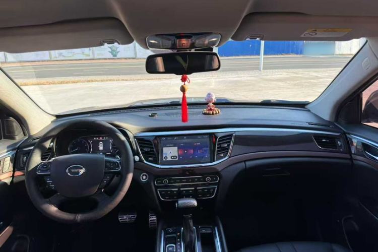 Used GAC Trumpchi GS8 2017 320T Two-Wheel Drive Luxury Smart Connectivity Version (7 Seats)
