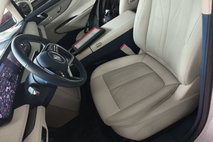 Used Buick GL8 New Energy 2024 Lu Zun Luxury Edition 7-Seater
