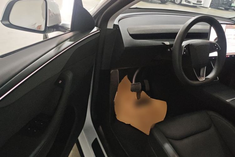 Used Tesla Model Y 2025 Long-Range All-Wheel Drive First Edition