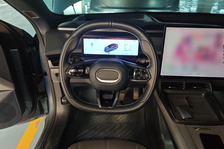 Used Lynk & Co 07 2024 EM-P 126 Long-Range Halo
