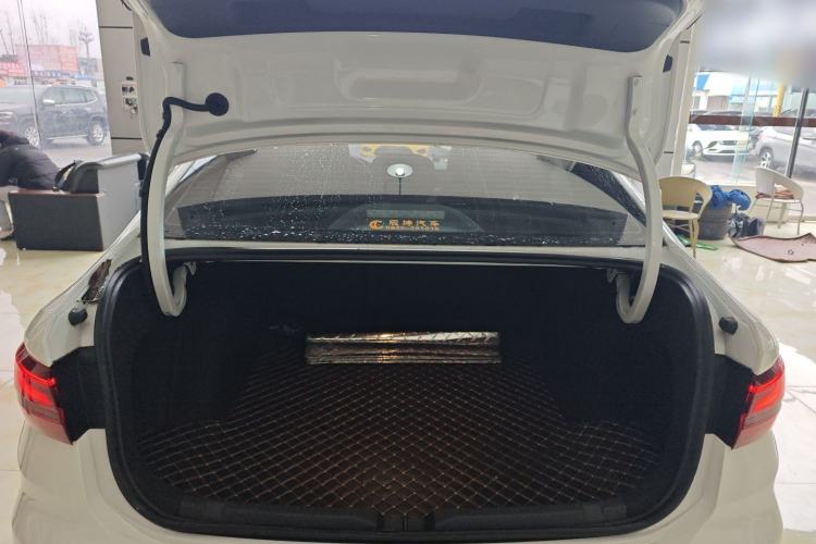 Used Volkswagen Lavida 2023 300TSI DSG Starry Full-Comfort Edition
