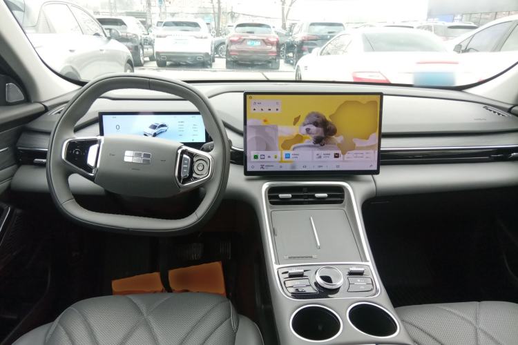 Used  L6 2025 EM-i 140km Starship Edition