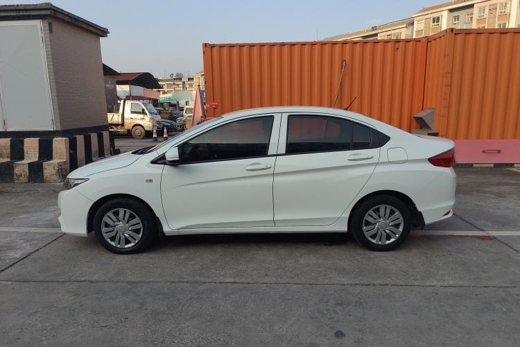 Used Honda City 2017 1.5L manual Comfort version