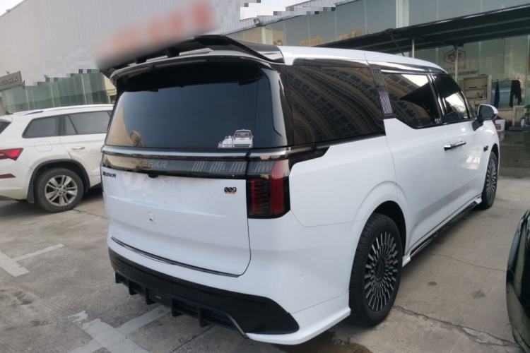 Used Zeekr 009 2024 7-Seater Aisle Version 108 kWh
