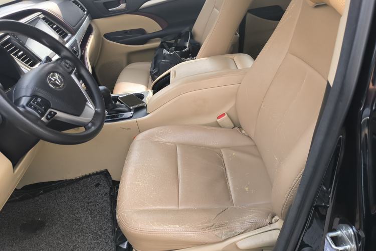 Used Toyota Highlander 2015 2.0T Two-Wheel Drive Elite Edition 7 Seats
