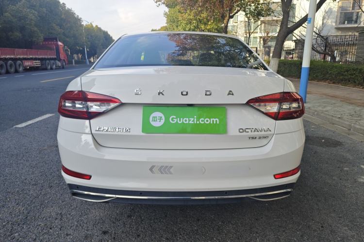 Used Skoda Octavia 2020 TSI230 DSG SmartDrive Luxury Edition