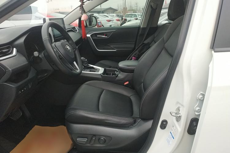 Used Toyota RAV4 2020 2.0L CVT 4x4 Trend Edition
