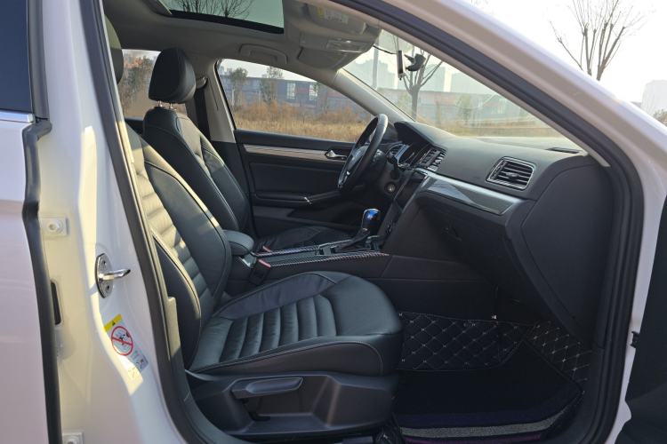 Used Volkswagen Lamando 2017 280TSI DSG Comfort Edition
