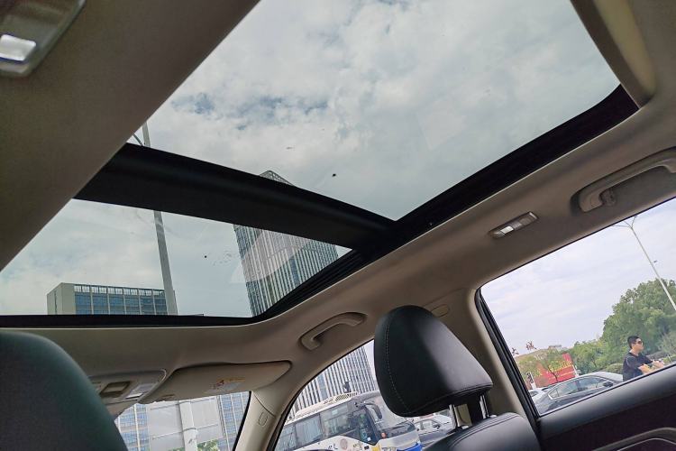 Used Geely Auto Emgrand X7 Sport 2018 1.8TD Automatic Two-Wheel Drive Zhiya Model
