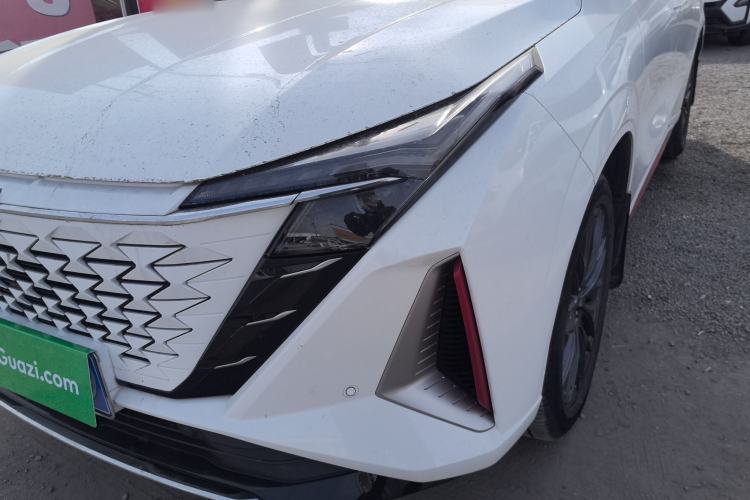 Used Oshan Z6 2022 Blue Whale 1.5T DCT Luxury Model
