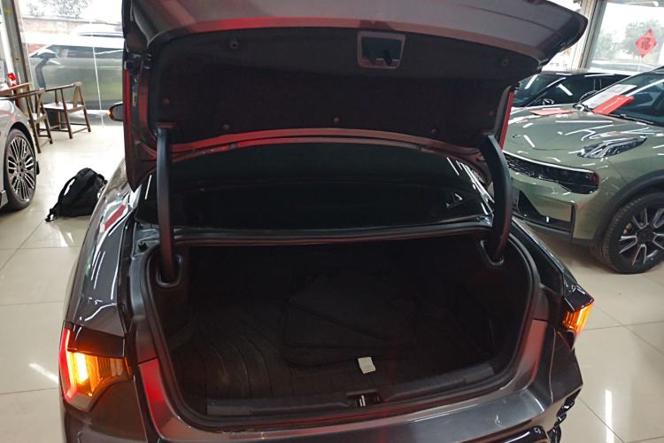 Used Lynk & Co 03 2023 1.5TD DCT JingPro
