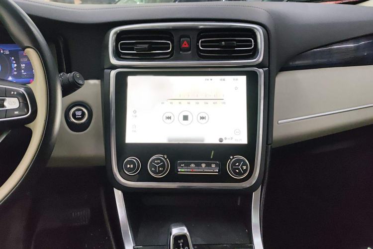 Used Lynk & Co 01 2017 2.0T Two-Wheel Drive Zhaopu Version
