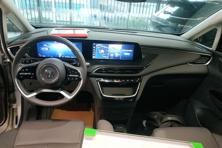 Used Buick GL8 New Energy 2025 Lushang First-Drive Edition 7-Seater
