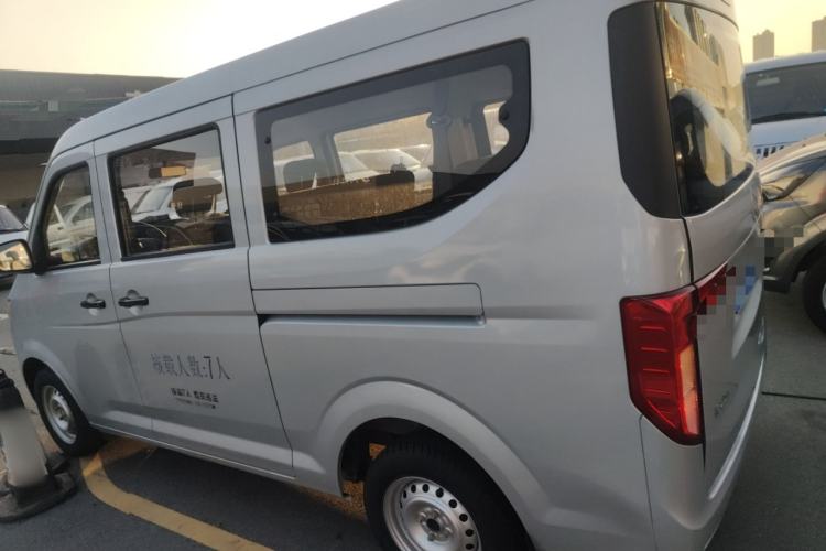 Used Kuayue Kuayue Xing V3 2023 1.3L Gasoline Comfort Edition 7-Seater Passenger Vehicle
