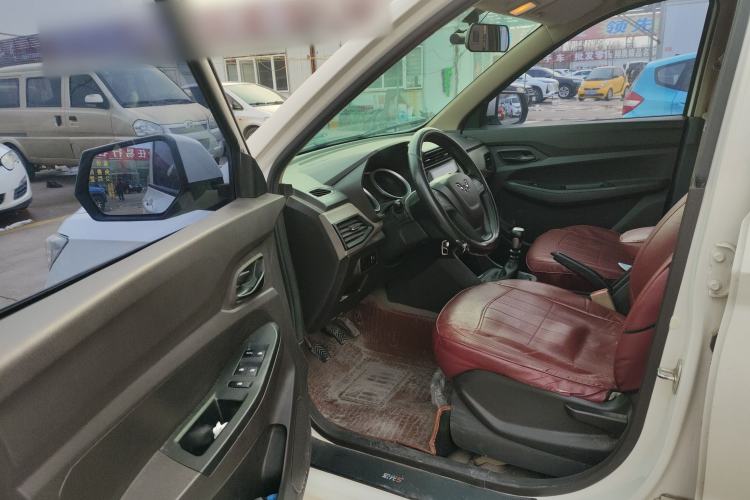 Used Wuling Hongguang 2019 1.5L S Standard Version China VI LAR
