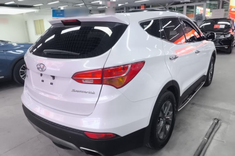 Used Hyundai Santa Fe 2013 2.4L Automatic Two-Wheel Drive Smart Version
