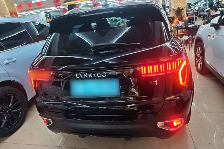 Used Lynk & Co 01 2020 2.0T Two-Wheel Drive Pure Pro Version China VI Standard
