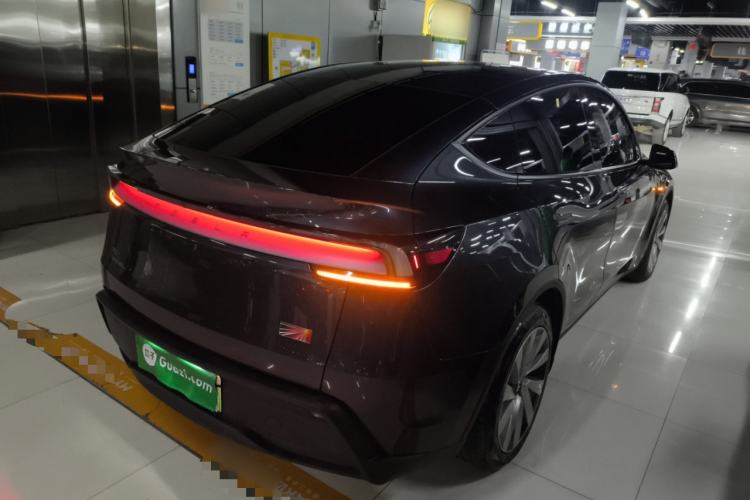 Used Tesla Model Y 2025 Long-Range All-Wheel Drive First Edition
