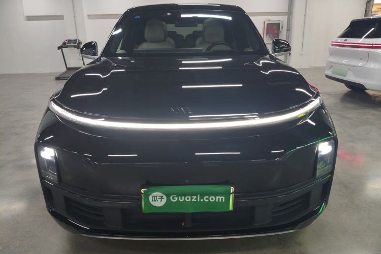 Used Li Auto L8 2023 Pro Model
