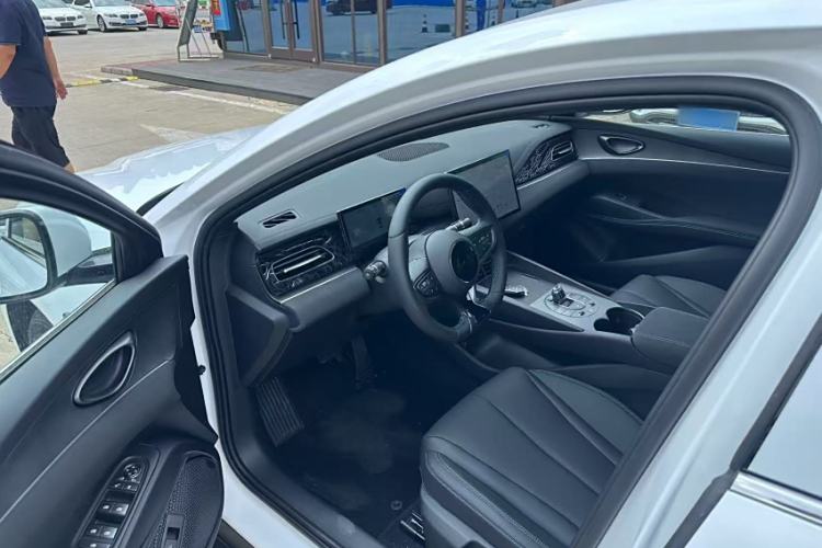 Used BYD Seal 06 New Energy 2025 DM-i Smart Drive 80KM Luxury Model
