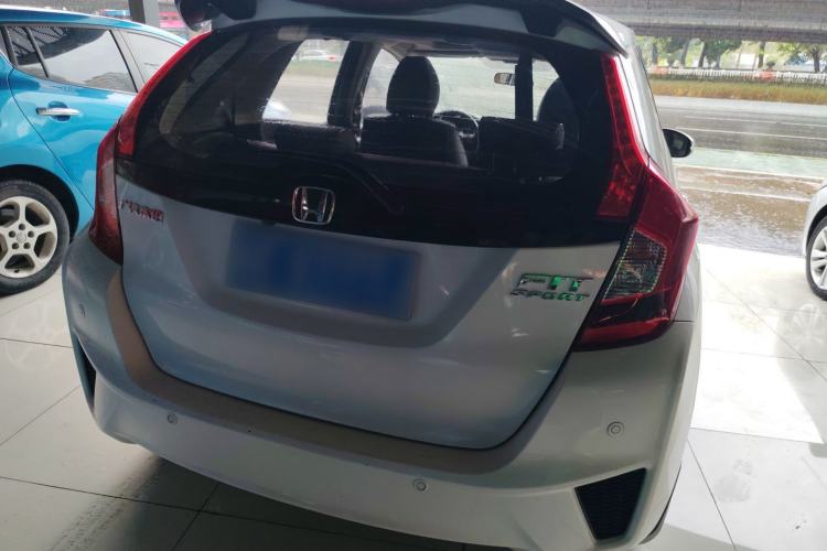 Used Honda Fit 2016 1.5L LXS CVT Comfort Sunroof Version