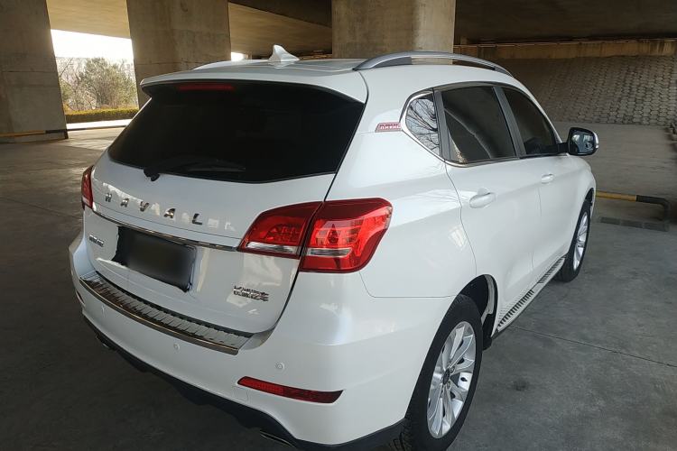 Used Haval H2 2018 Red-Label 1.5T Manual Two-Wheel Drive Elite Model
