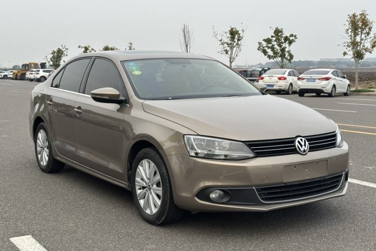 Used Volkswagen Sagitar 2014 1.4TSI Automatic Luxury Model
