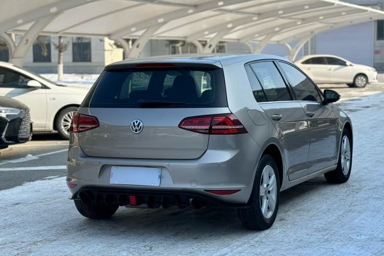 Used Volkswagen Golf 2017 230TSI Automatic Comfort Edition – Celebrating Milestone of One Million Units
