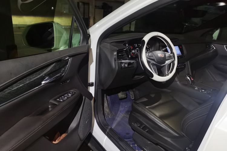 Used Cadillac XT5 2021 28T Luxury Model