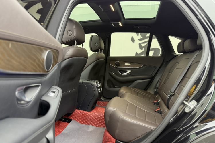 Used Mercedes-Benz GLC 2020 Facelift GLC 300 L 4MATIC Dynamic Edition