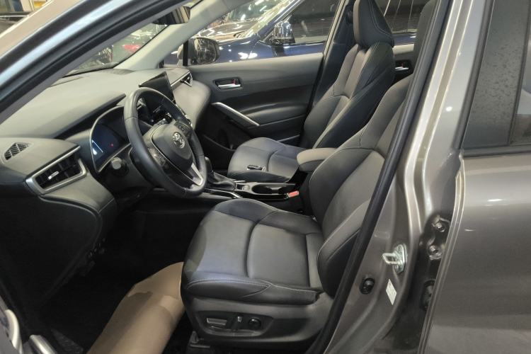 Used Toyota FRONTLANDER 2023 2.0L Smart Electric Hybrid Dual-Engine Deluxe Version
