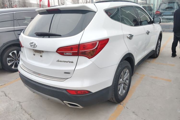 Used Hyundai Santa Fe 2015 2.0T Automatic 4x4 Smart 7-Seater
