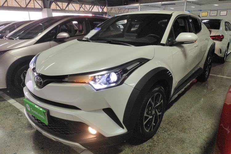 Used Toyota C-HR 2018 2.0L Coolway Leading Edition China V Standard