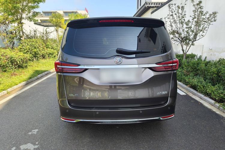 Used Buick GL8 2023 Land Executive Class Comfort Model
