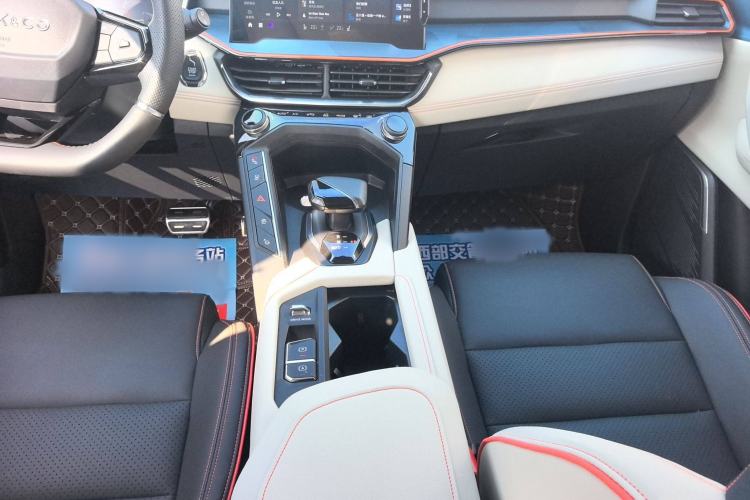 Used Lynk & Co 06 2020 1.5T YAO Halo
