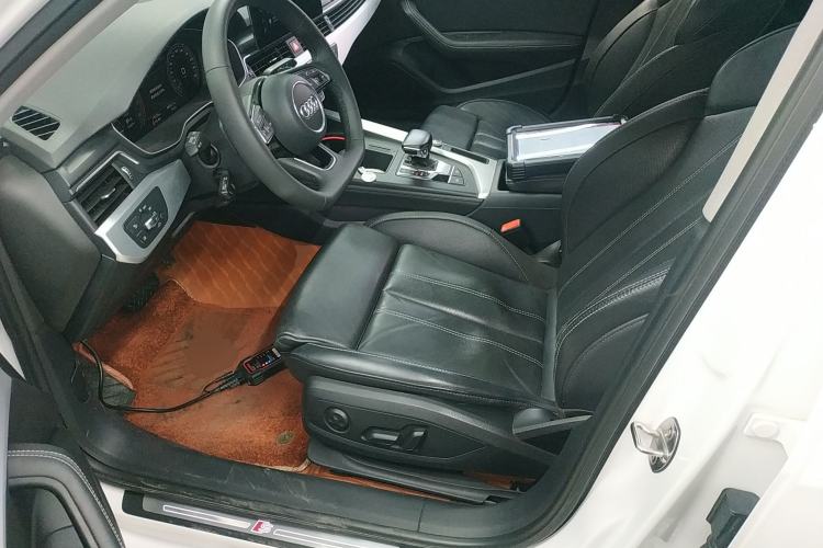 Used Audi A4L 2022 40 TFSI Luxury Dynamic Model