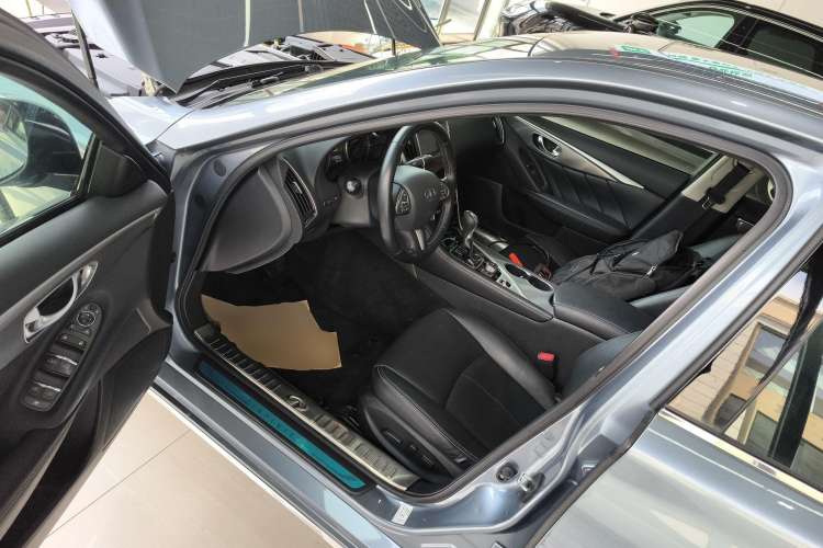 Used Infiniti Q50L 2015 2.0T Enjoyment Edition
