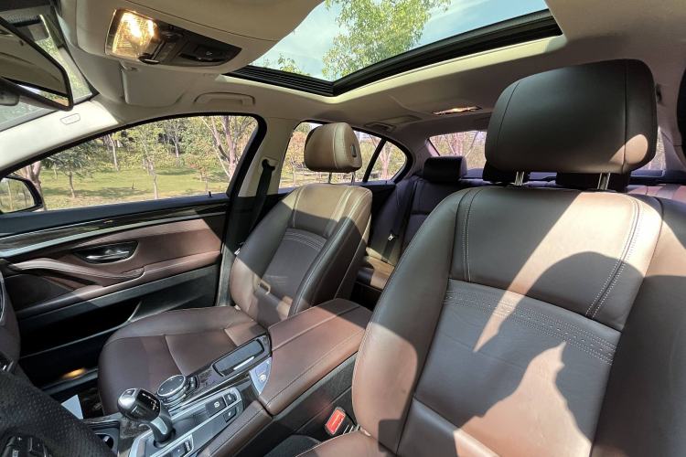 Used BMW 5 Series 2014 525Li Luxury Design Package
