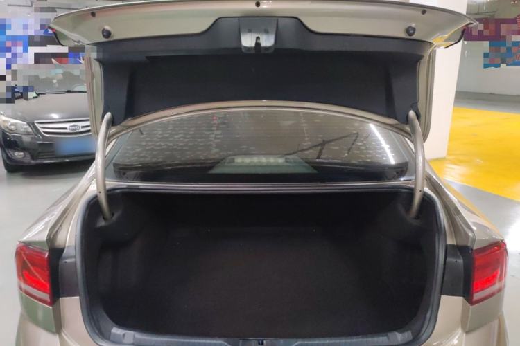 Used Volkswagen Lamando 2015 230TSI Manual Trend Edition