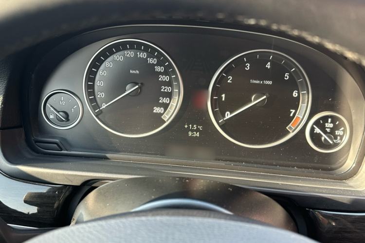 Used BMW 5 Series 2014 525Li Luxury Design Package
