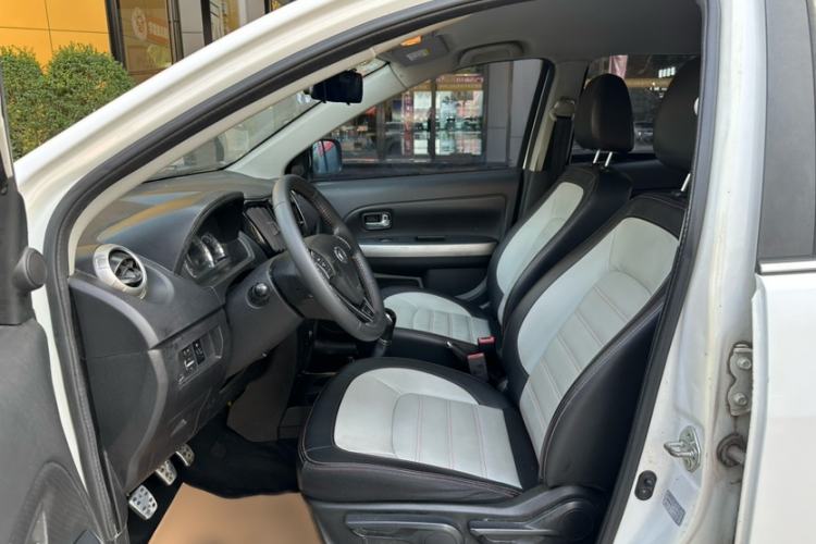 Used Great Wall M4 2014 1.5L manual Comfort trim level