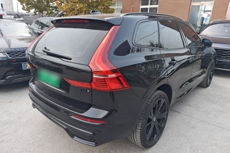 Used Volvo XC60 New Energy 2025 Plug-in Hybrid Long-Range All-Wheel Drive Zhiyuan Extreme Night Black Edition
