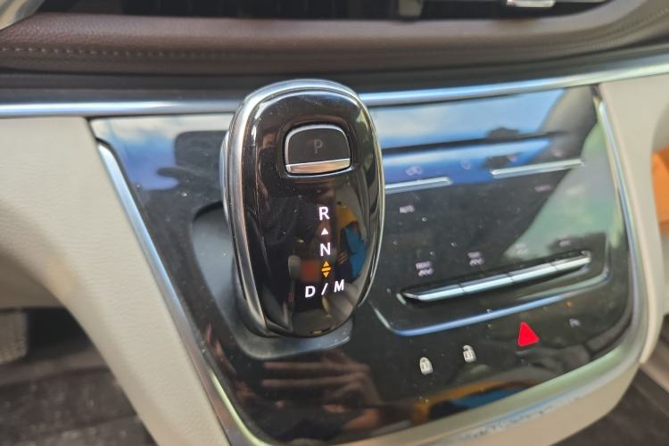 Used Buick GL8 2020 Land Cruiser Executive Class 652T Comfort Model
