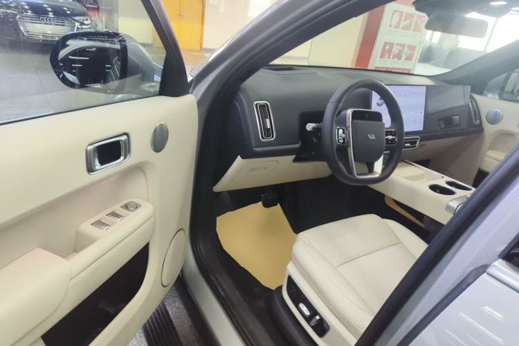 Used Li Auto L9 2022 Max model